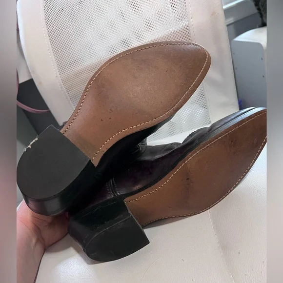 Laredo Brown Heeled Boots - Picture 4 of 8